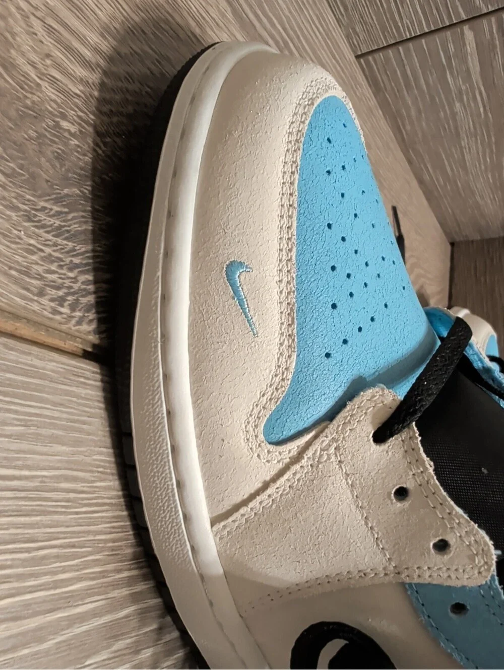 Jordan Air Jordan 1 Mid SE Summit White Blue Chill Black Men